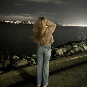 Meet your Posher, Malena